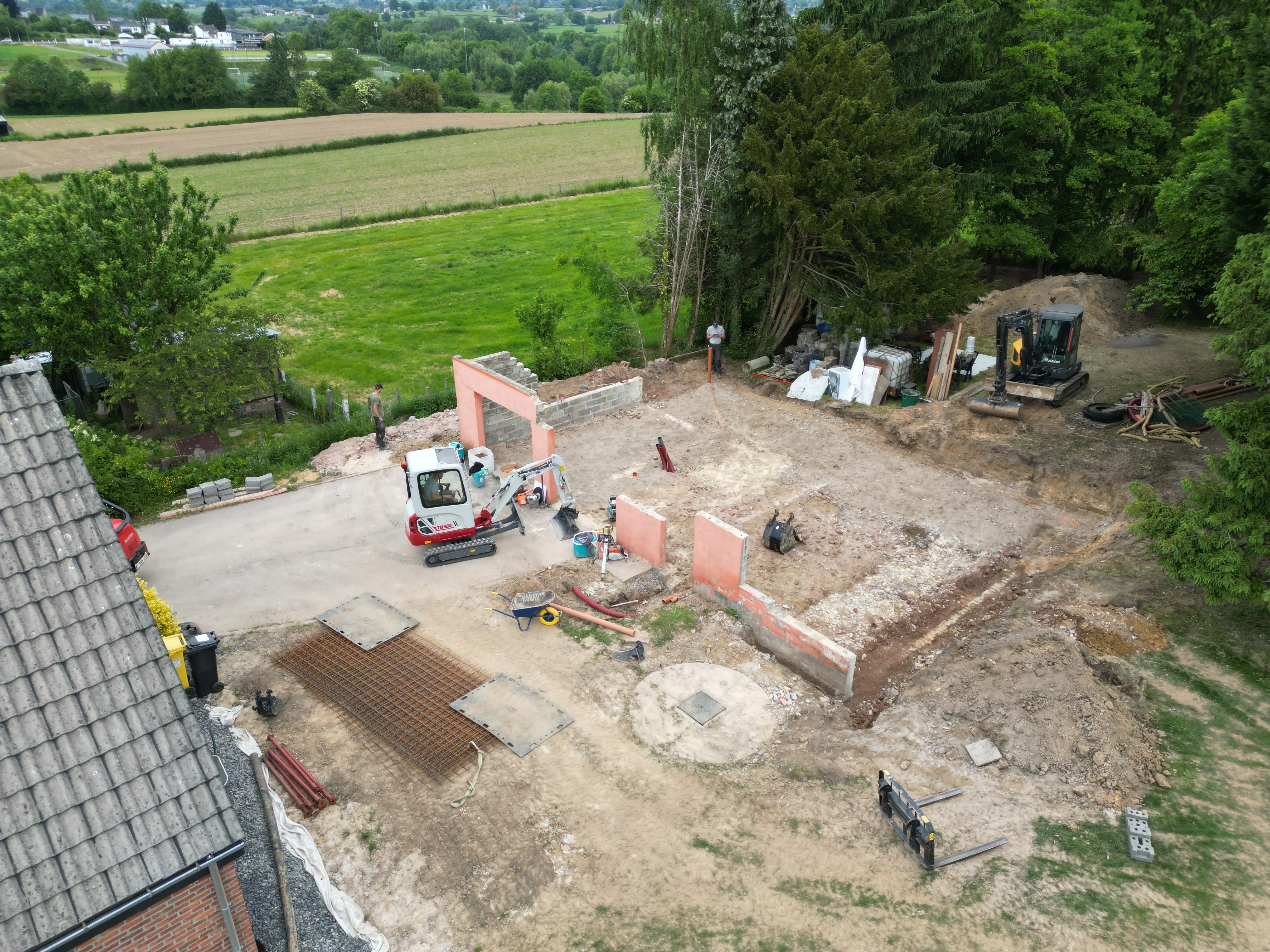 Bâtiment après démolition des murs ne présentant pas une bonne stabilité