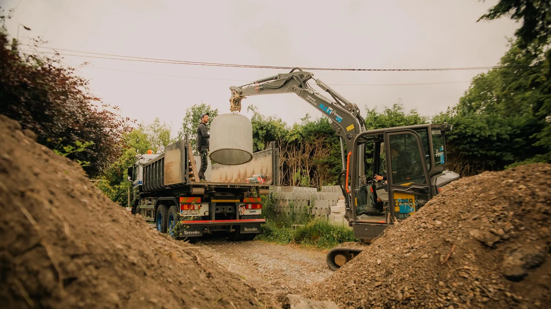 Engins de terrassement Max Pavage